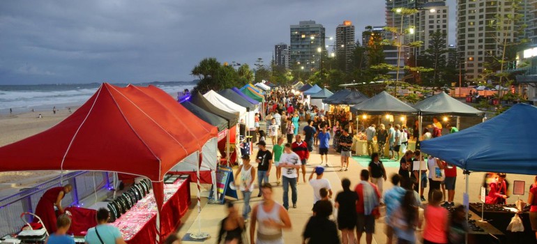 beachfront market in surfers paradise