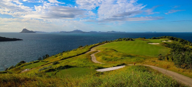 best things to do in whitsunday islands for couples going to the hamilton island golf club