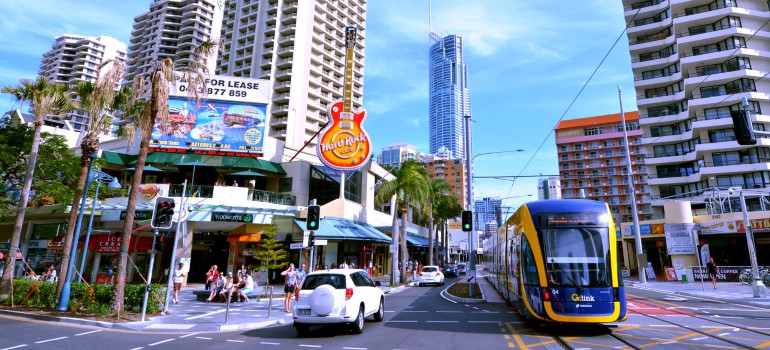 cavill avenue surfers paradise