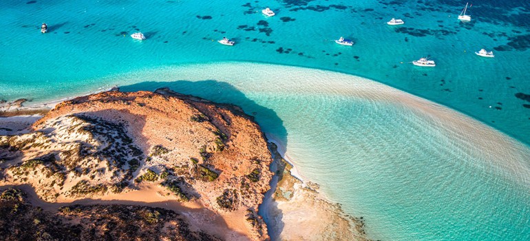 coral bay beach western australia