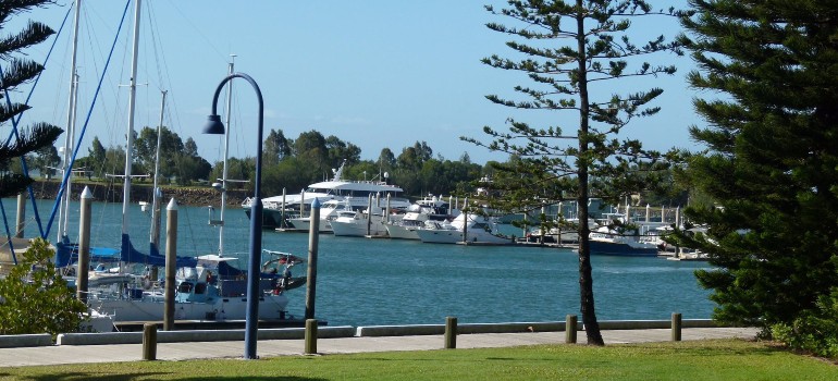 gladstone marina