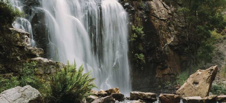 grampians waterfalls in halls gap