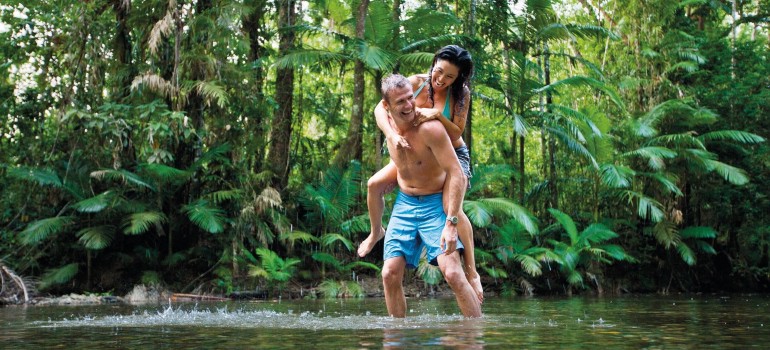 honeymoon activities on the great barrier reef
