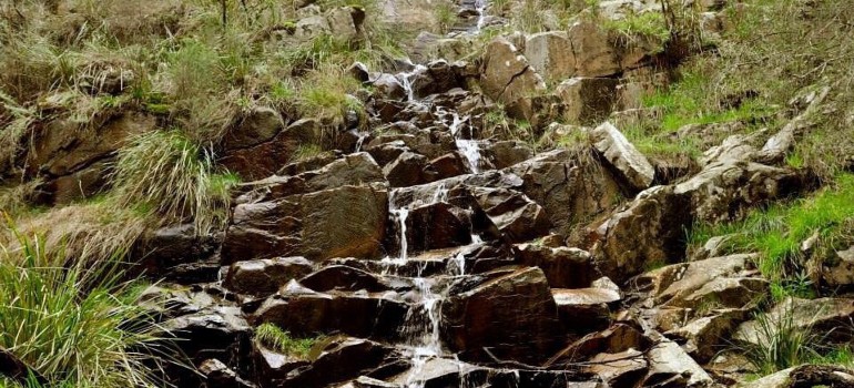 kings waterfall arthurs seat