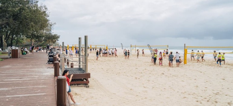 kurrawa beach