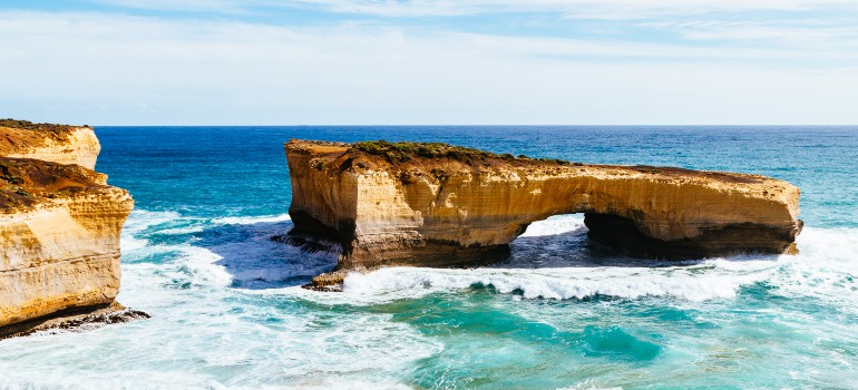 london bridge port campbell things to do