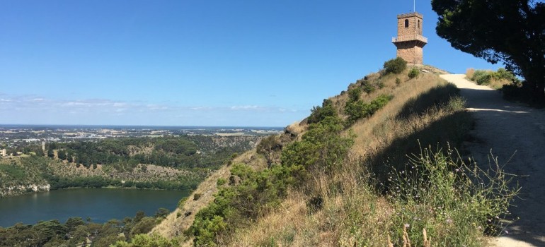 mountain loop trail mount gambier